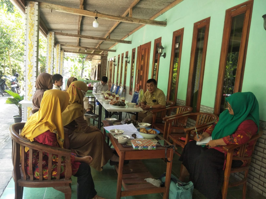 Monitoring dan Evaluasi Program Lumbung Pangan KWT Lestari Makmur Depok