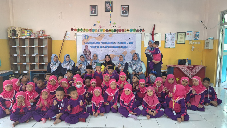 Ketua TPPKK Gilangharjo Dampingi Masa Pengenalan Lingkungan Sekolah (MPLS) TK Masyitoh Ketandan