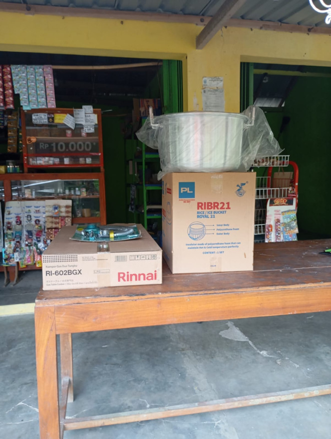 Distribusi Peralatan Posyandu PPBMP Padukuhan Bongsren